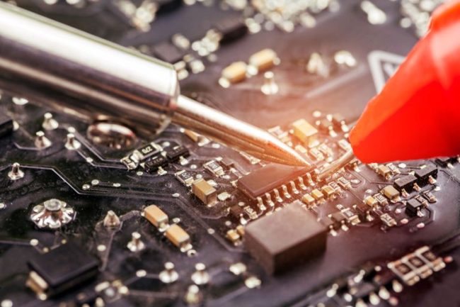 repair of computer board soldering.selective focus